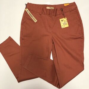 Hybrid company mid rise skinny pants size 16